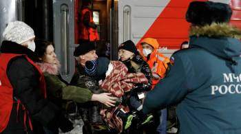 Для отправки в Россию сформируют несколько составов с беженцами из Донбасса