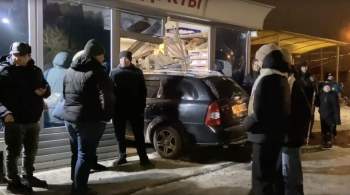 В Рязани покупатель пострадал из-за въехавшего в магазин авто