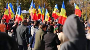Сторонники оппозиционной партии начали пикет у суда в Кишиневе