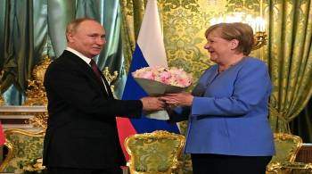Песков рассказал, как любимая собака Путина напугала Меркель