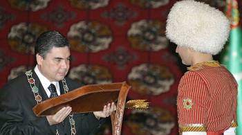 Глава Туркмении призвал дать молодым дорогу и объявил внеочередные выборы