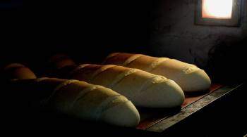 Диетолог объяснила, почему употребление белого хлеба может вызвать деменцию