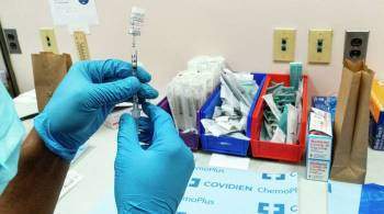 Франция сократила интервал между второй и бустерной дозами вакцины