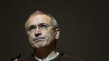Ходорковский пытается раскачать ситуацию в стране, заявил Песков