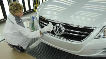 Завод Volkswagen Slovakia приостановил производство из-за нехватки деталей