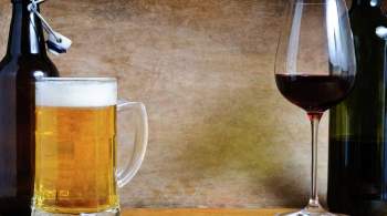  Не надо строить иллюзий : эксперт оценил опасность больших доз алкоголя