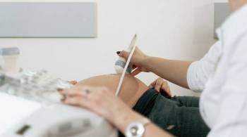 Беременные подвержены большему риску при  омикроне , заявил Мурашко