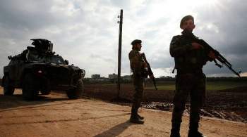 Турция готовится к двум военным операциям на севере Сирии, сообщил источник