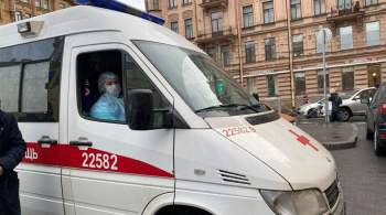 Пьяная женщина выпала из окна в Санкт-Петербурге