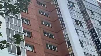 Житель Иркутска рассказал, почему грозил выбросить ребенка с балкона