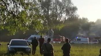 Спасатели ликвидируют последствия падения самолета в Рязани