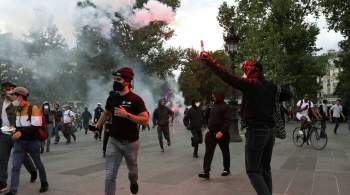 Более 200 тысяч человек пришли на акции протеста во Франции