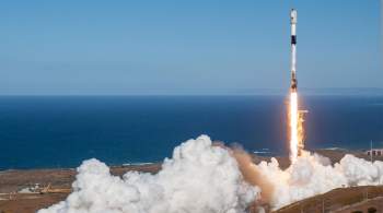 Во Флориде стартовала ракета SpaceX с космическими туристами 