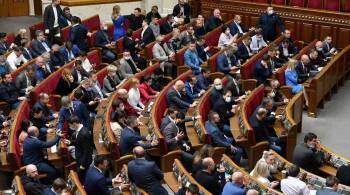 Депутаты от партии Порошенко спели в зале Рады песню о Бандере