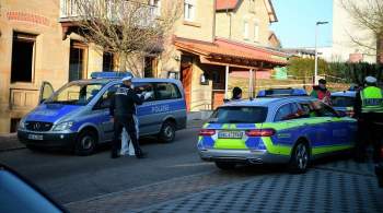 СМИ: мужчина напал с ножом на пассажиров поезда в Германии