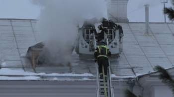 При тушении огня в усадьбе в центре Москвы пострадал пожарный