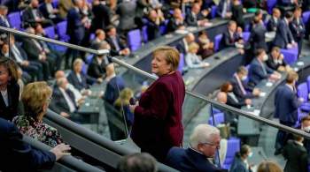 Штайнмайер попросил Меркель продолжить вести дела на посту канцлера
