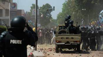 СМИ: в Буркина-Фасо 12 силовиков погибли при нападении боевиков