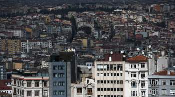 Власти Стамбула предупредили об урагане 
