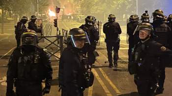 Во время ночных беспорядков во Франции пострадали более 40 полицейских