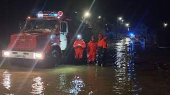 Паводок затопил десятки домов в окрестностях Севастополя 