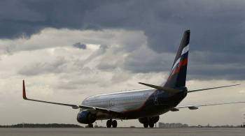 Летевший в Москву самолет приземлился в Краснодаре из-за больного ребенка