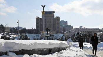 В небе над Киевом подняли флаг Казахстана