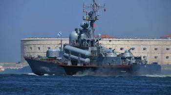 В Кремле прокомментировали маневры российских кораблей в Черном море
