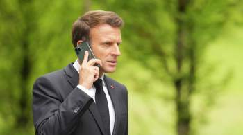 Рейтинг премьера Франции Борн превысил рейтинг Макрона, показал опрос