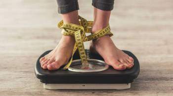 Диетолог назвал три правила похудения к Новому году