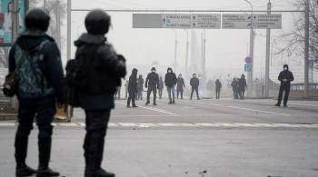 Вооруженные люди окружили две крупные больницы в Алма-Ате, сообщили СМИ