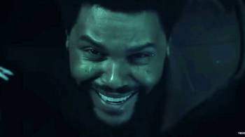 The Weeknd попал на хоррор-дискотеку в  новом клипе