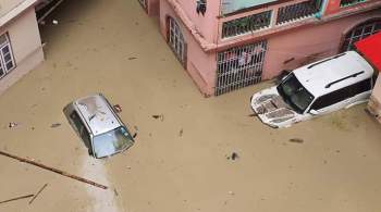 На севере Индии трое россиян оказались заблокированы из-за наводнения 