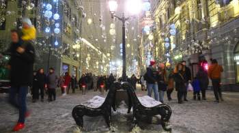 Новогодние световые элементы будут украшать Москву до весны