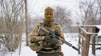 Украинский снайпер застрелил военного, сообщили в ДНР