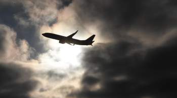 Летевший из Хабаровска самолет экстренно сел в Южно-Сахалинске