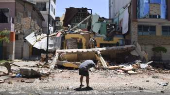 Президент Эквадора посетил районы, пострадавшие от землетрясения