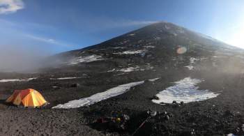 Тела девяти погибших на Ключевском вулкане туристов эвакуировали со склона