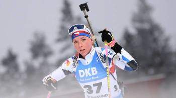 Давидова выиграла первую гонку Кубка мира по биатлону, Нигматуллина — пятая