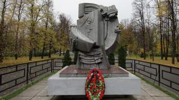  Спартак  почтил память погибших в давке на стадионе  Лужники  в 1982 году 