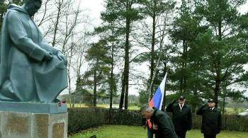В Латвии установили первый за годы независимости памятник красноармейцам
