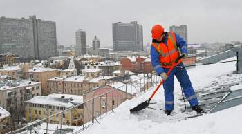 Горслужбы Москвы продолжают работать в усиленном режиме из-за снегопада 