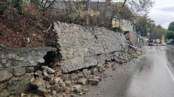 На трассе в Крыму обрушилась еще одна подпорная стена 