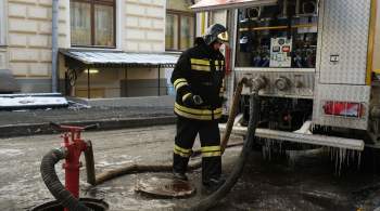 Автомобиль загорелся в торговом центре в Московской области