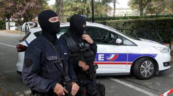 В Париже задержали водителя, въехавшего на террасу бара