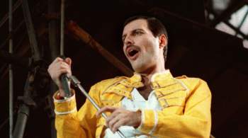 На аукционе в Лондоне продали черновик  Богемской рапсодии  группы Queen 