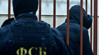 В Москве арестовали трех офицеров авиации ФСБ, пишет  Коммерсант 