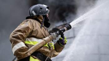 В Оренбургской области локализовали пожары на двух складах 