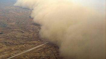 Песчаная буря накрыла город на северо-востоке Австралии