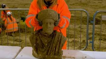 В Англии археологи обнаружили уникальные древнеримские статуи 
